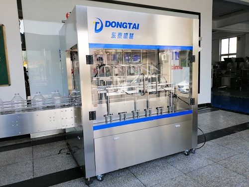 食用油灌裝機(jī)因細(xì)節(jié)而受歡迎，山東東泰為其助力
