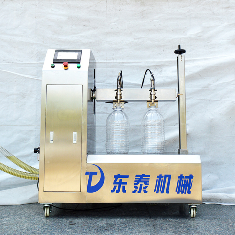 俱往矣，數(shù)風(fēng)流人物，還看東泰半自動食用油灌裝機